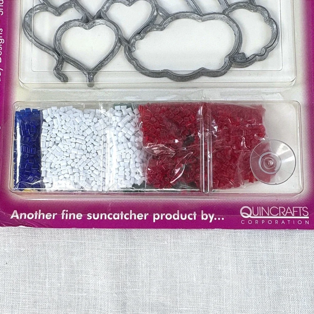 Makit & Bakit Rainbow Hearts Suncatcher Kit Vintage Quincrafts DIY Craft NEW
